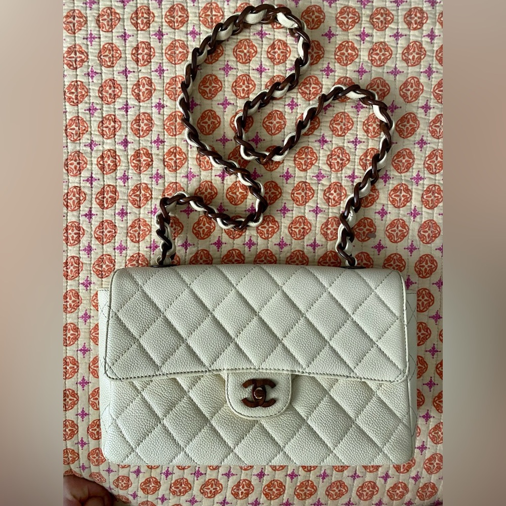 CHANEL Caviar Leather Wooden CC Quilted Classic Flap Medium Wood Chain Bag - Picture 11 of 14